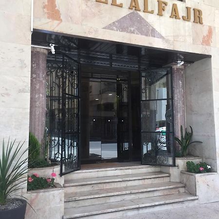 Fajr Hotel วัจด้า ภายนอก รูปภาพ